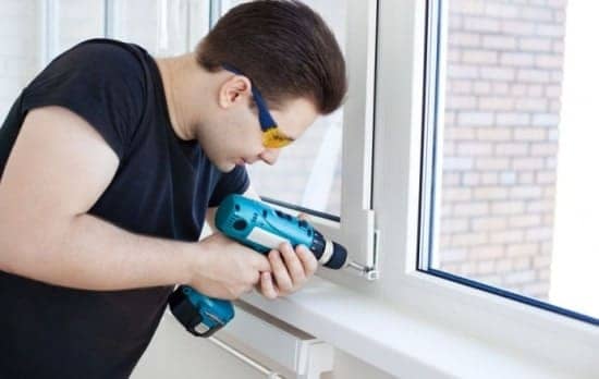 Chia Sẻ Kỹ Thuật Làm Cửa Nhôm Kính Chuyên Nghiệp Từ A Đến Z