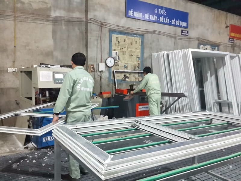 Kỹ thuật làm cửa nhôm kính 2